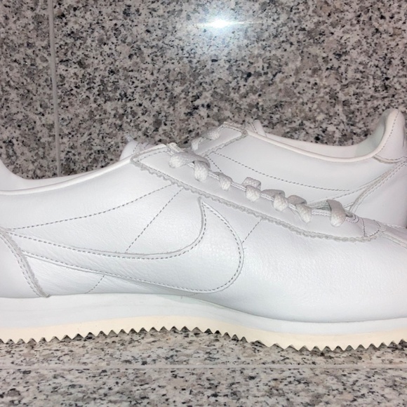 Nike cortez premium off white size 8.5 - Picture 9 of 9